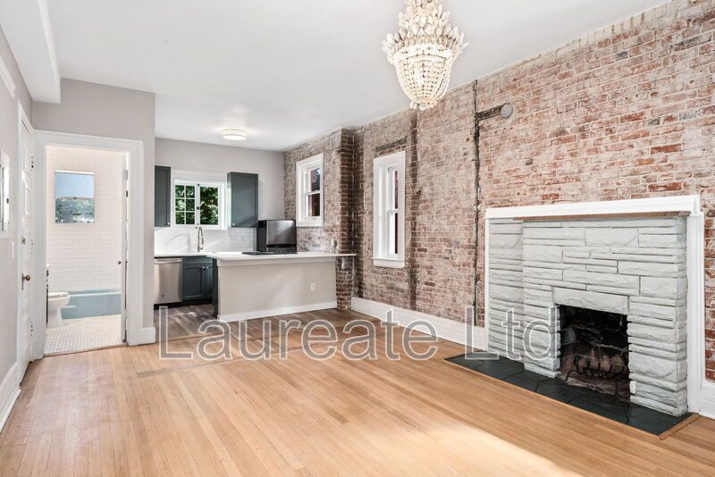 Stunning one bedroom in Cheeseman Park!! MUST SEE!! property image