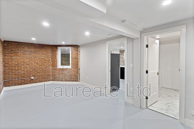 Sprawling 2 bedroom in the Heart of Cap Hill!!! property image