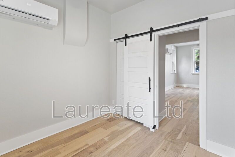 Meticulously renovated Historic 1bd Unit in North Wash Park!! property image