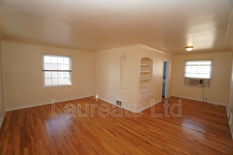 Charming 3 Bedroom 2 bath with full Apt Suite in the heart of DU!! property image