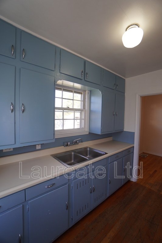 Charming 3 Bedroom 2 bath with full Apt Suite in the heart of DU!! property image
