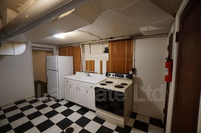 Charming 2 Bedroom Lower unit of Duplex - MUST SEE! property image