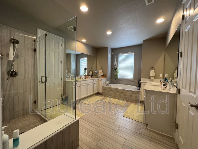 4BD 5BA IN SIERRA RIDGE - PARKER - MUST SEE! property image