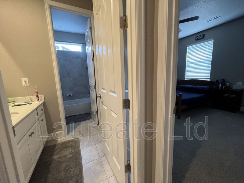 4BD 5BA IN SIERRA RIDGE - PARKER - MUST SEE! property image