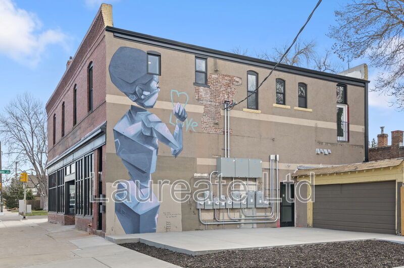 Stunning remodeled unit in the Historic Whittier Neighborhood!! property image