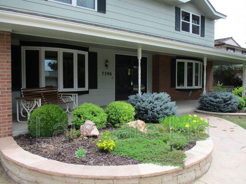 BEAUTIFUL 4 BEDROOM HOME IN CENTENNIAL property image