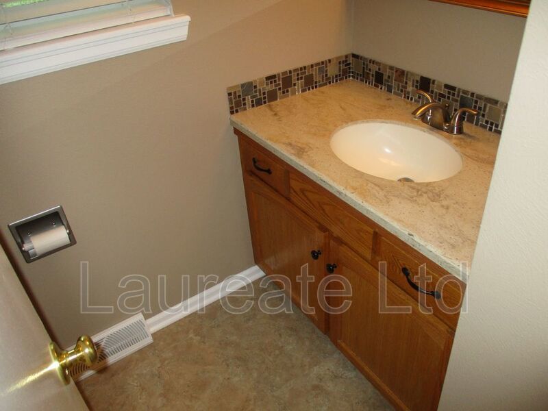 BEAUTIFUL 4 BEDROOM HOME IN CENTENNIAL property image