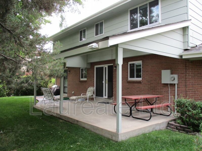 BEAUTIFUL 4 BEDROOM HOME IN CENTENNIAL property image