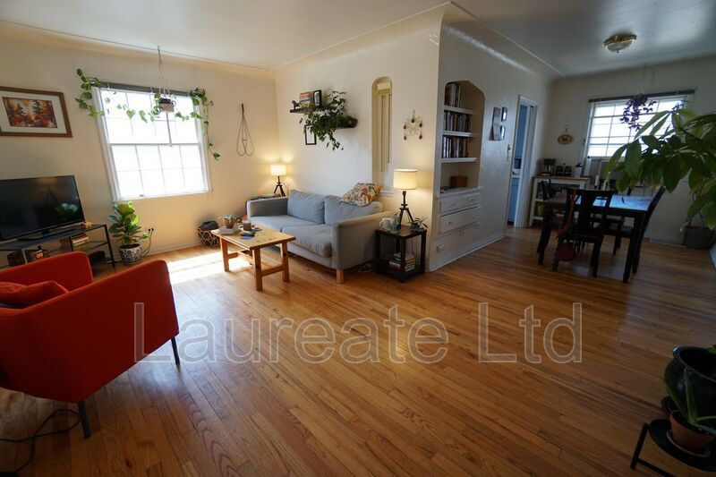 LIGHT AND BRIGHT 2BD 1BA BLOCKS TO DU! property image