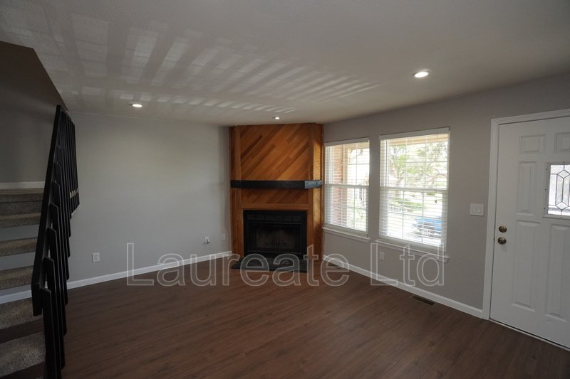 Beautifully updated 2-Story Townhome in Aurora!! property image