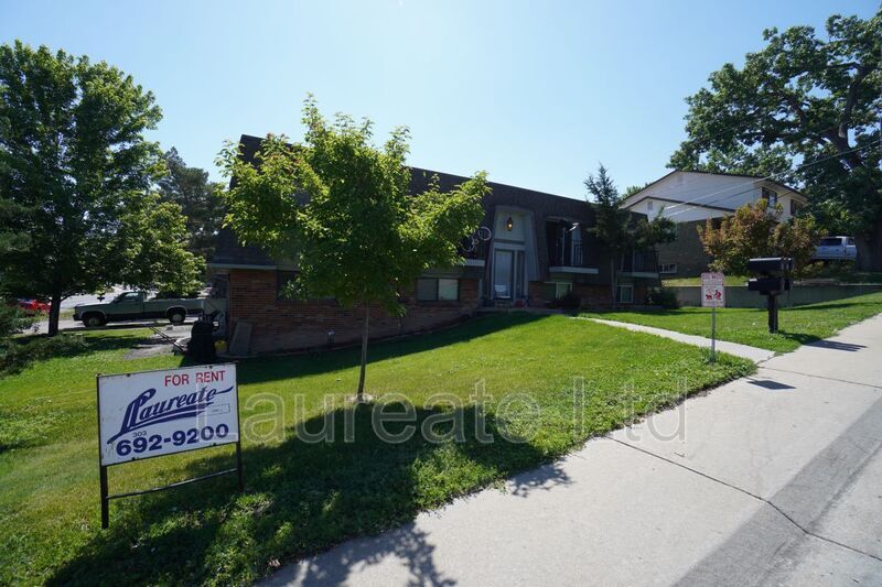 Newly updated Spacious 2 Bedroom minutes to Olde Town Arvada - MUST SEE!! property image