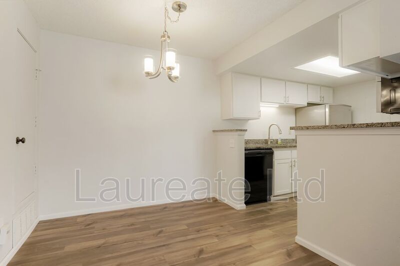 Updated 2 Bed 2 Bath Condo in Denver - Must See!! property image