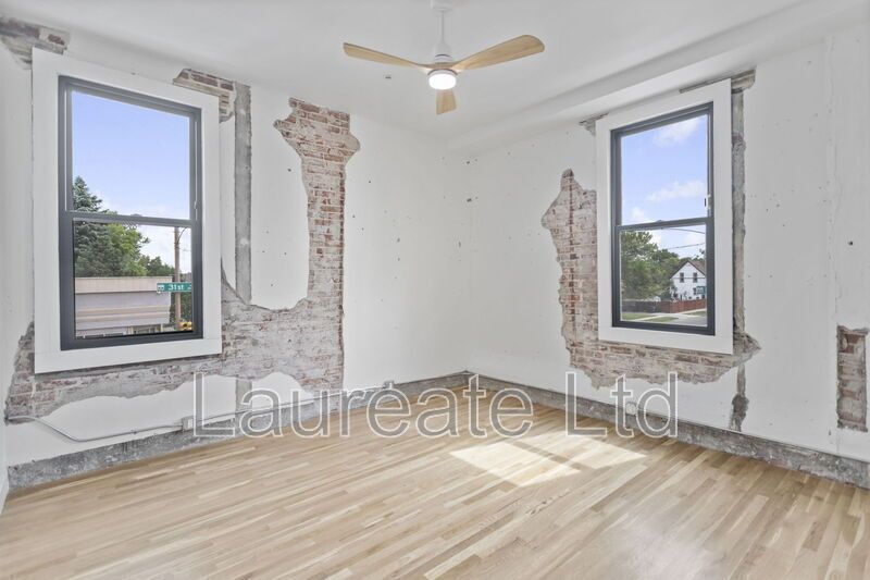 Stunning remodeled unit in the Historic Whittier Neighborhood!! property image