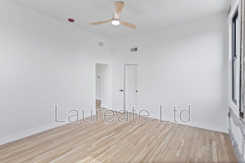 Stunning remodeled unit in the Historic Whittier Neighborhood!! property image