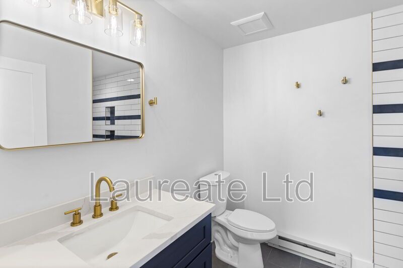 Gorgeous remodeled unit in the Historic Whittier Neighborhood!! property image