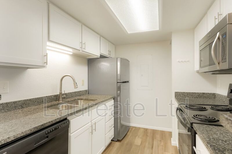 Updated 2 Bed 2 Bath Condo in Denver - Must See!! property image