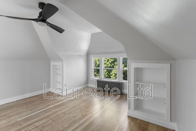 Beautifully remodeled 1Bd unit in historic Victorian home. Minutes to City Park!!! property image