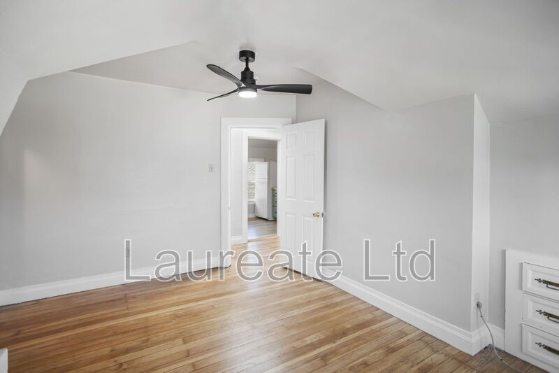 Beautifully remodeled 1Bd unit in historic Victorian home. Minutes to City Park!!! property image