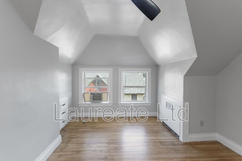 Beautifully remodeled 1Bd unit in historic Victorian home. Minutes to City Park!!! property image