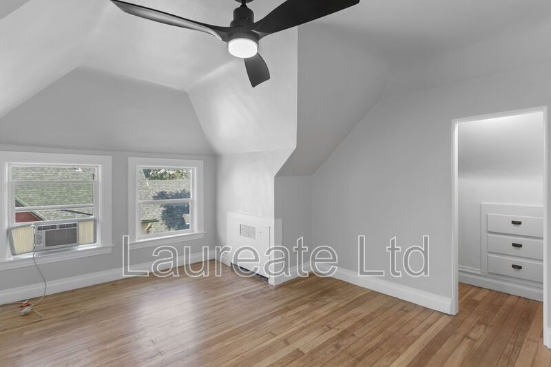 Beautifully remodeled 1Bd unit in historic Victorian home. Minutes to City Park!!! property image