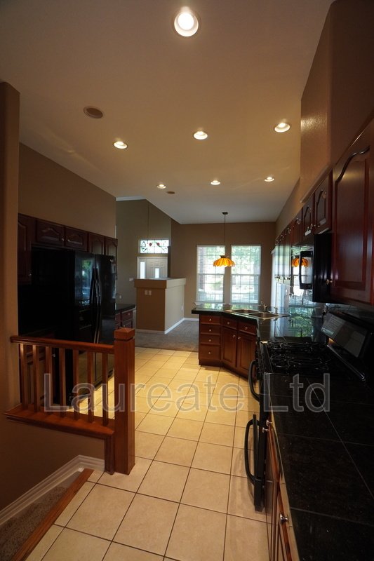Stunning 2 bedroom Townhome in Belmar Commons 55+ Community!!! property image