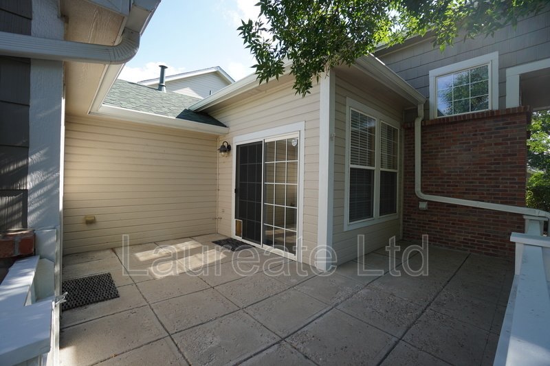 Stunning 2 bedroom Townhome in Belmar Commons 55+ Community!!! property image