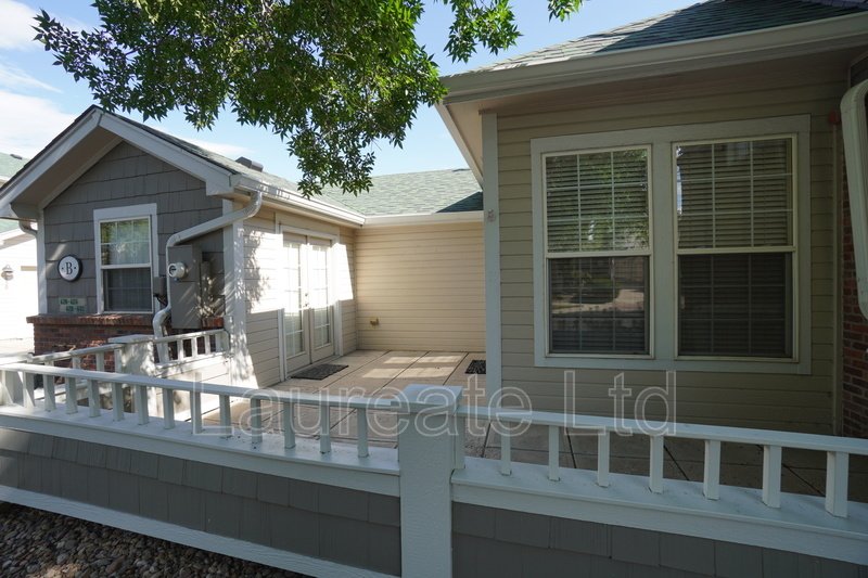 Stunning 2 bedroom Townhome in Belmar Commons 55+ Community!!! property image