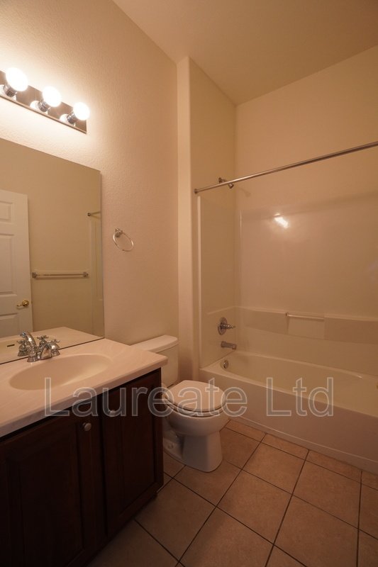 Stunning 2 bedroom Townhome in Belmar Commons 55+ Community!!! property image