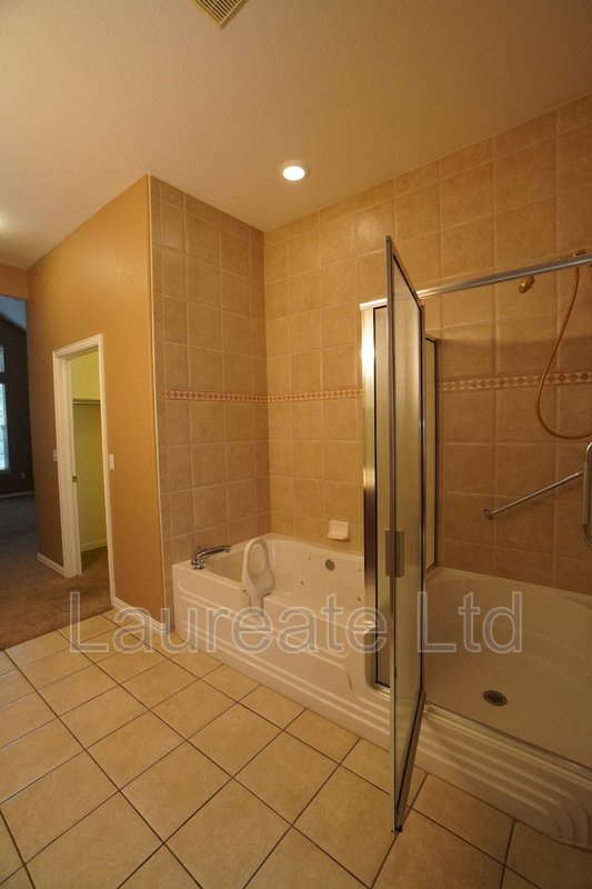 Stunning 2 bedroom Townhome in Belmar Commons 55+ Community!!! property image