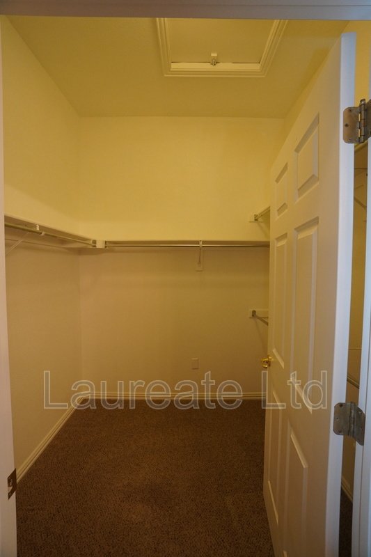 Stunning 2 bedroom Townhome in Belmar Commons 55+ Community!!! property image