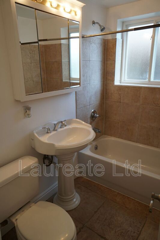 Spacious 1 Bedroom in Chessman Park!! property image
