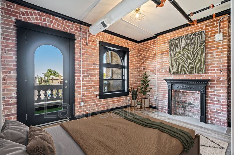 HISTORIC ALTA COURT LOFTS- WALK TO EVERYTHING! property image
