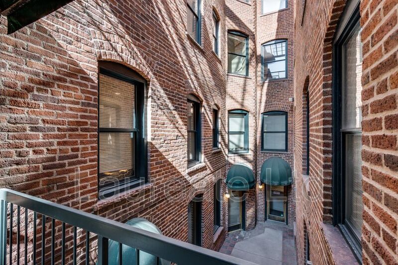 HISTORIC ALTA COURT LOFTS- WALK TO EVERYTHING! property image