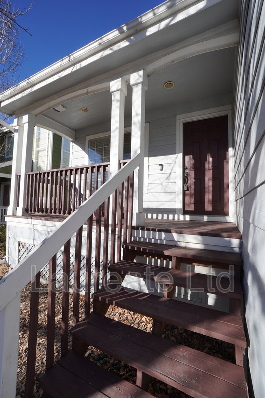 Bright and Open 3bd Tri-Level with unfinished basement in Alton Park!! property image