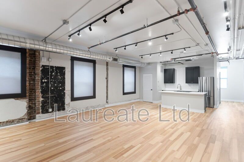 Newly remodeled Loft in Historic Alta Courts building!! Blocks from Chessman Park!! property image