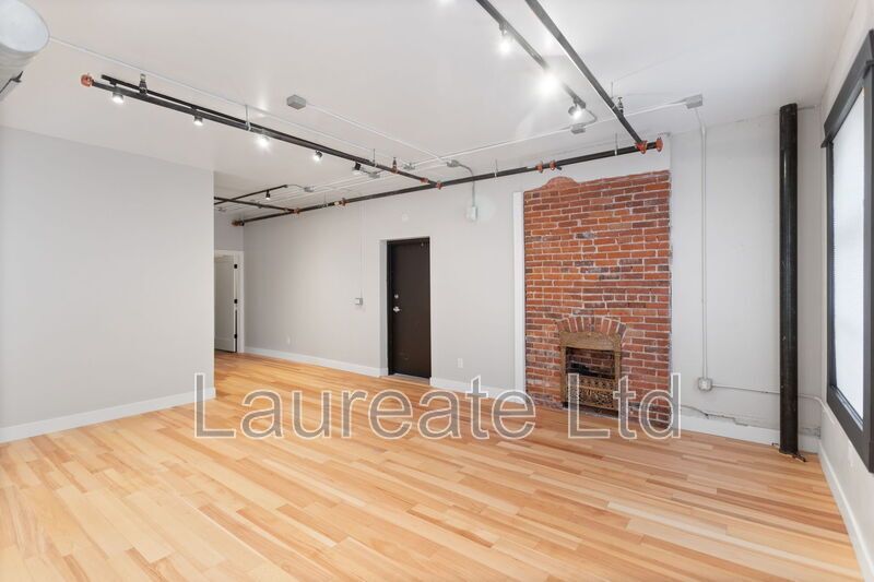 Newly remodeled Loft in Historic Alta Courts building!! Blocks from Chessman Park!! property image
