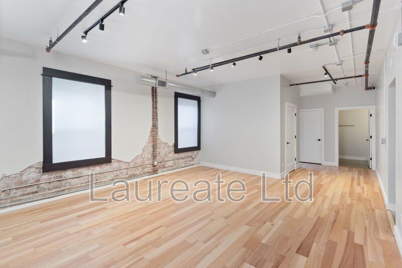 Newly remodeled Loft in Historic Alta Courts building!! Blocks from Chessman Park!! property image