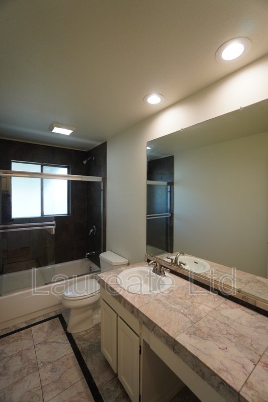 Newly Renovated Single Family in SE Englewood!! property image