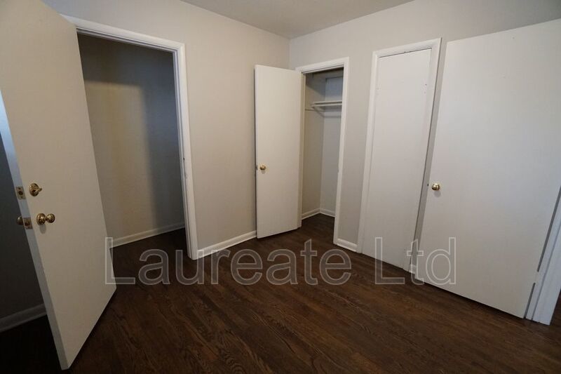 WALK TO DU - 2 BEDROOM - CLOSE TO LIGHTRAIL -MUST SEE!! property image