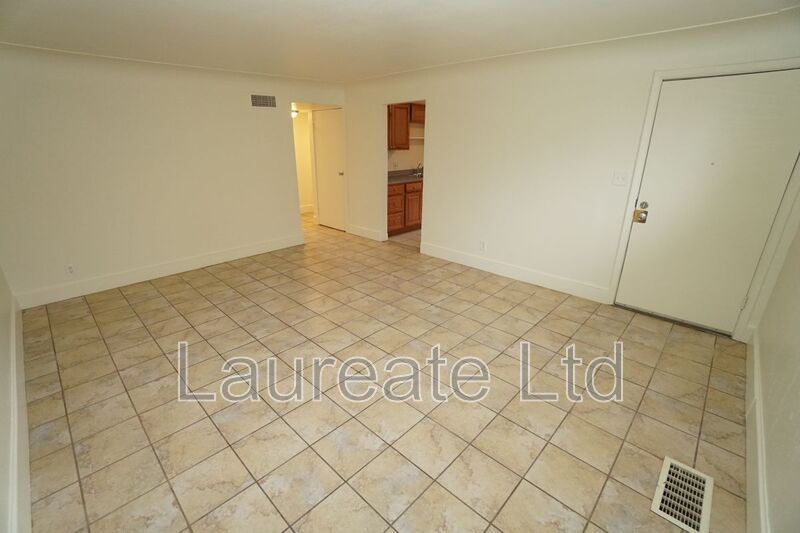 Spacious 2 Bedroom in Aurora Minutes to Anschutz Medical Campus!! property image