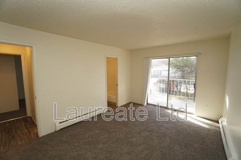 Large 2 Bedroom Condo in SE Denver - MUST SEE!!! property image