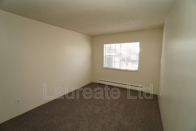 Large 2 Bedroom Condo in SE Denver - MUST SEE!!! property image