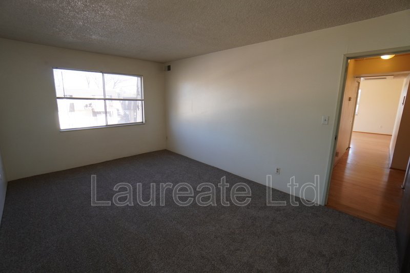 Spacious 2 Bedroom Condo in DTC - MUST SEE!! property image