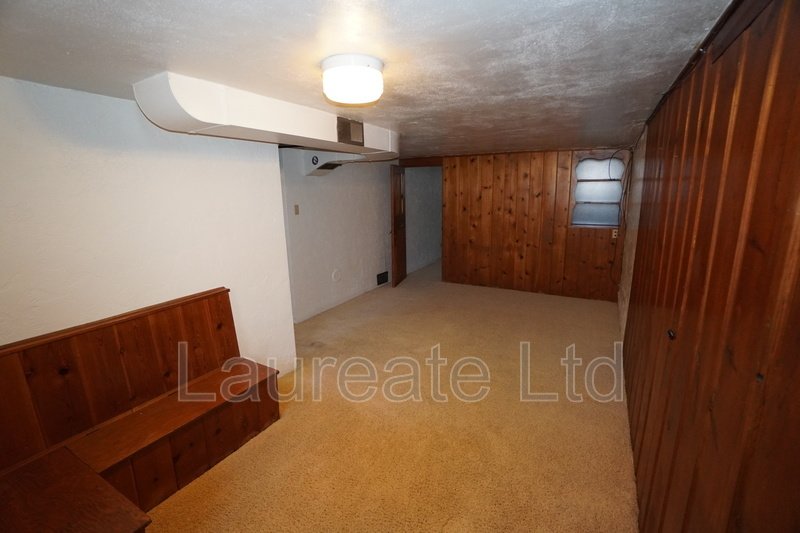 Spacious 4 Bedroom Home with finished basement in Park Mayfair Neighborhood!!! property image