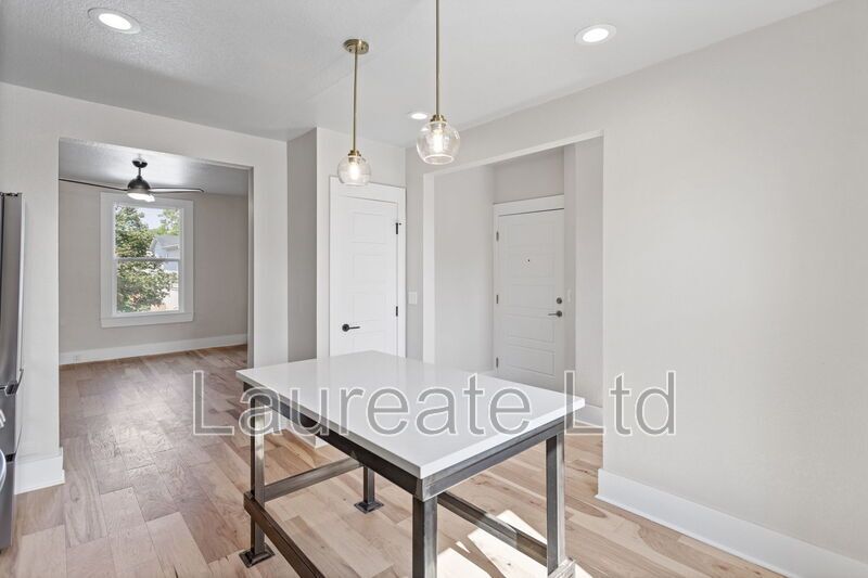 Meticulously renovated Historic Top Floor  Apartment in North Wash Park!! property image