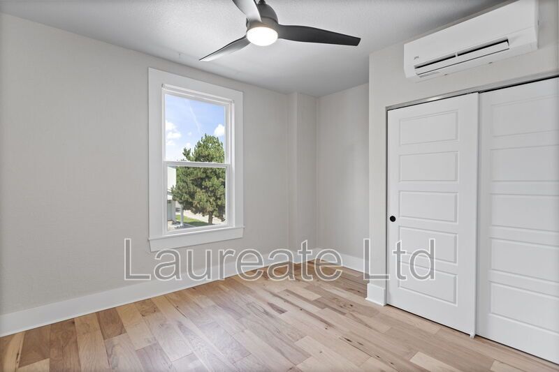 Meticulously renovated Historic Top Floor  Apartment in North Wash Park!! property image