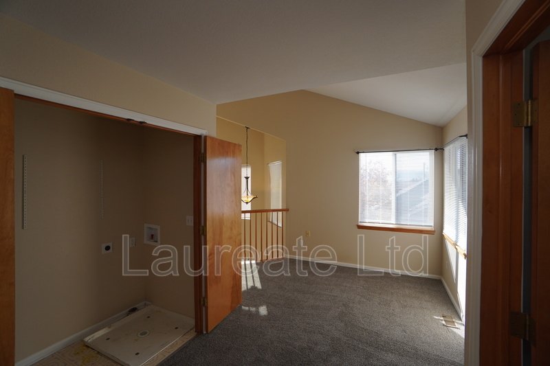 Beautiful 2 Bedroom Townhome in Gated Community property image