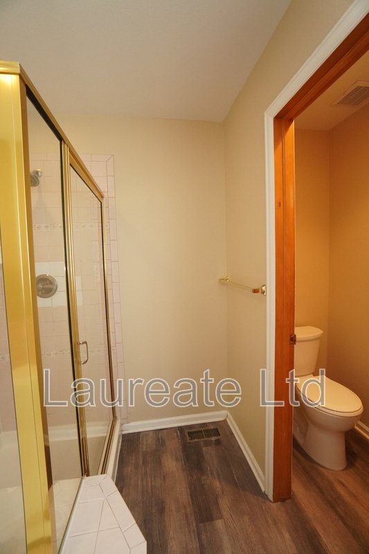 Beautiful 2 Bedroom Townhome in Gated Community property image