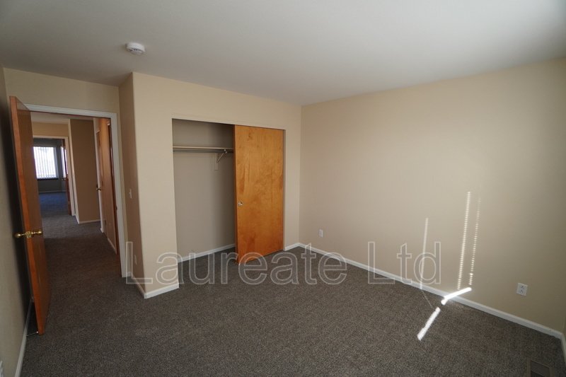 Beautiful 2 Bedroom Townhome in Gated Community property image