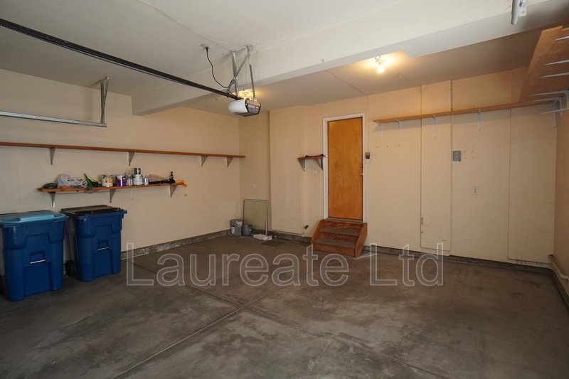 Beautiful 2 Bedroom Townhome in Gated Community property image